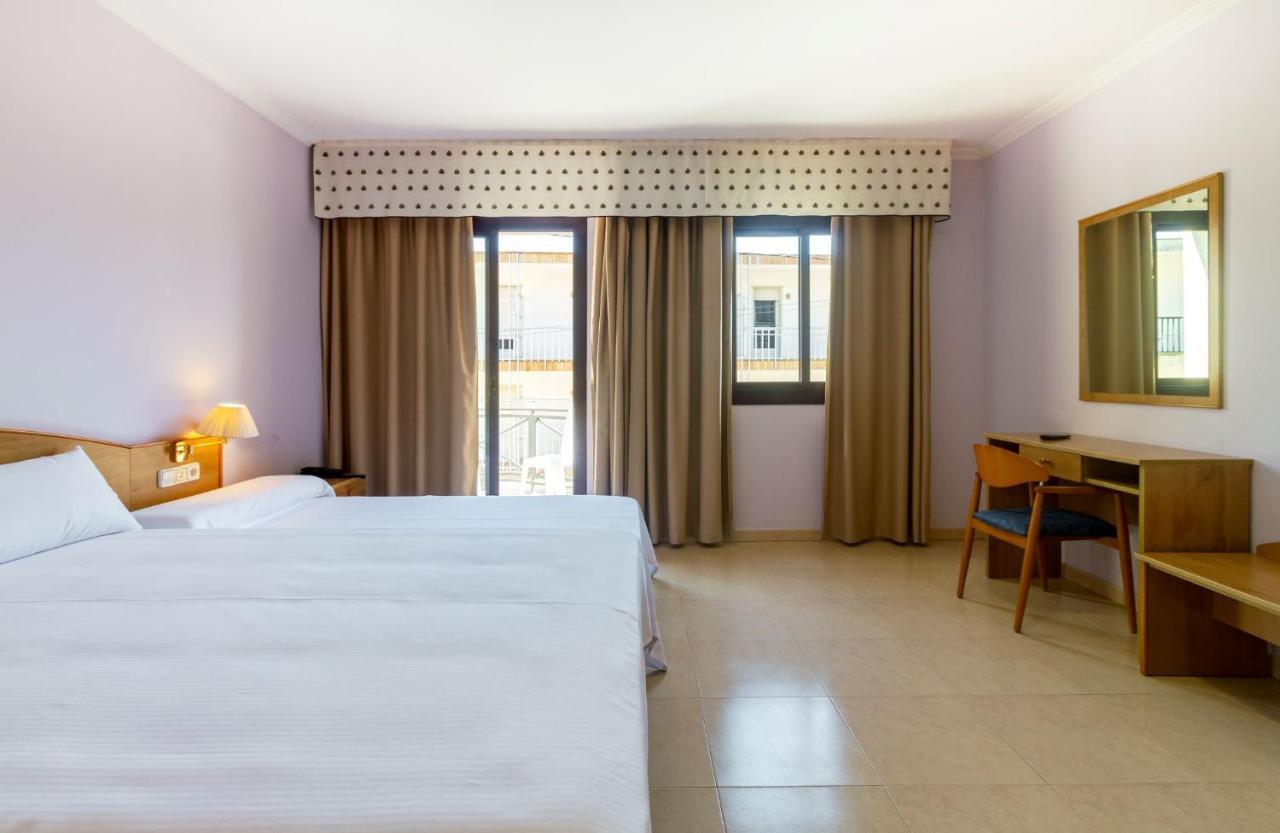 Duerming Montalvo Playa Hotel Bagian luar foto