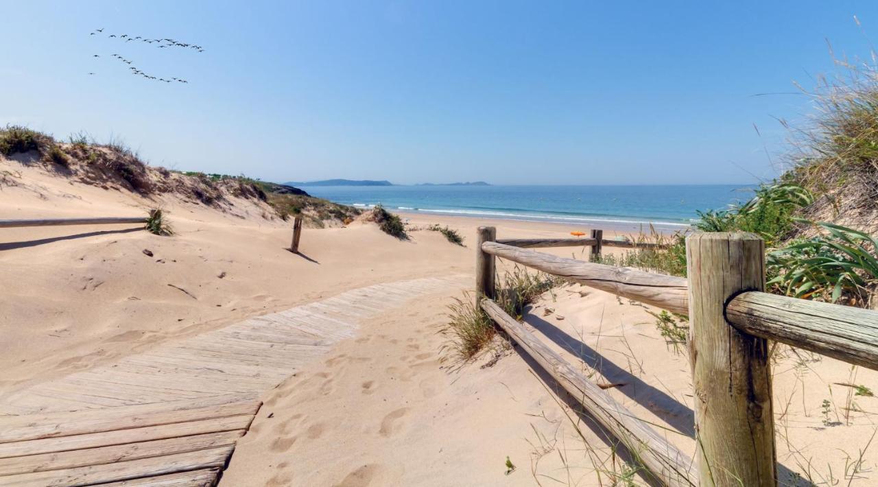 Duerming Montalvo Playa Hotel Bagian luar foto