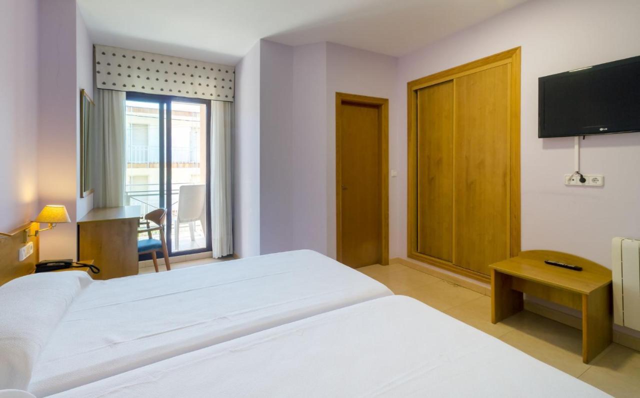Duerming Montalvo Playa Hotel Bagian luar foto