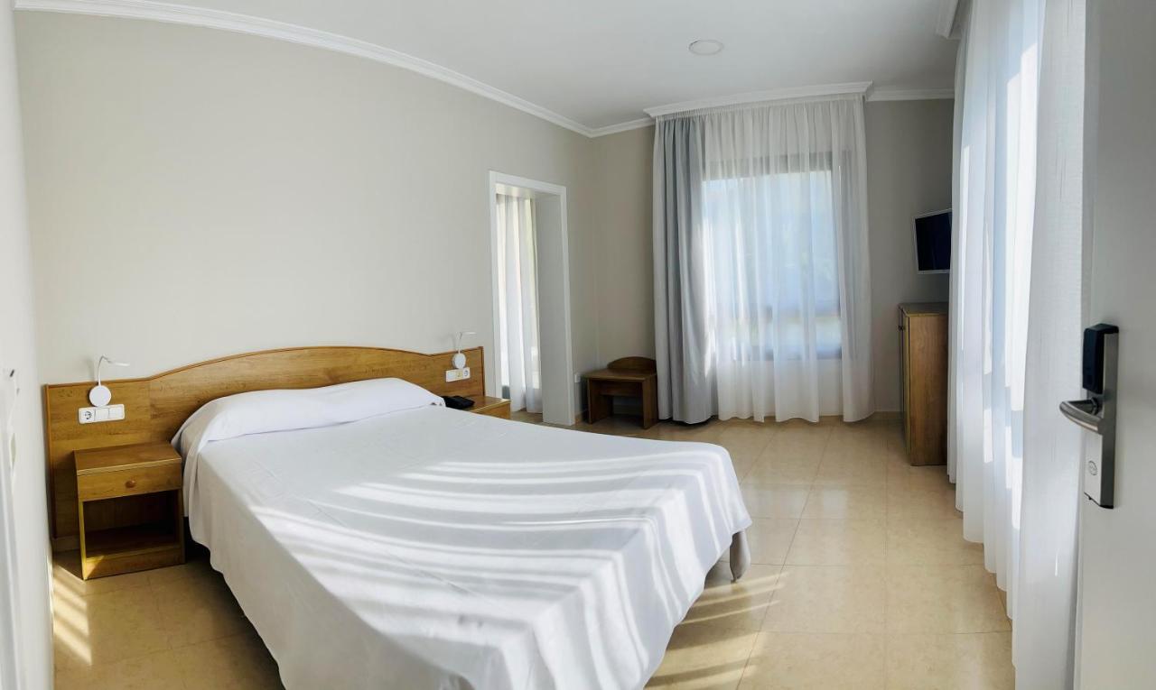 Duerming Montalvo Playa Hotel Bagian luar foto
